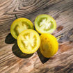 Novogodnij Longkeeper Tomato